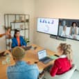 CLICKSHARE BAR PRO Barre Vidéo Haut de Gamme pour des Conférences sans Fil Caméra 4K R9861633EUB2